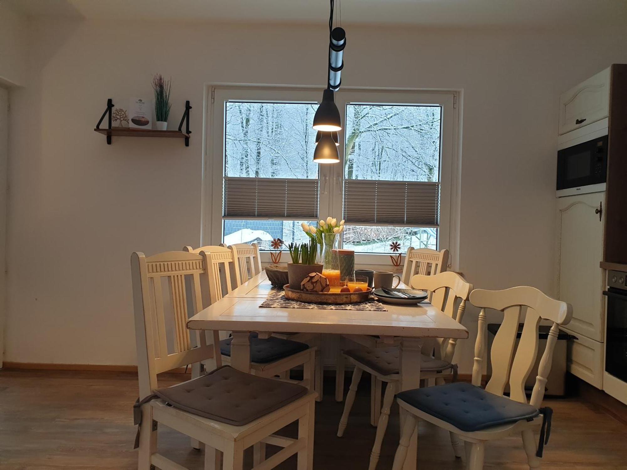Fewo Winter In Der Villa Waldrand Mit Zwei Balkonen Bad Wünnenberg エクステリア 写真